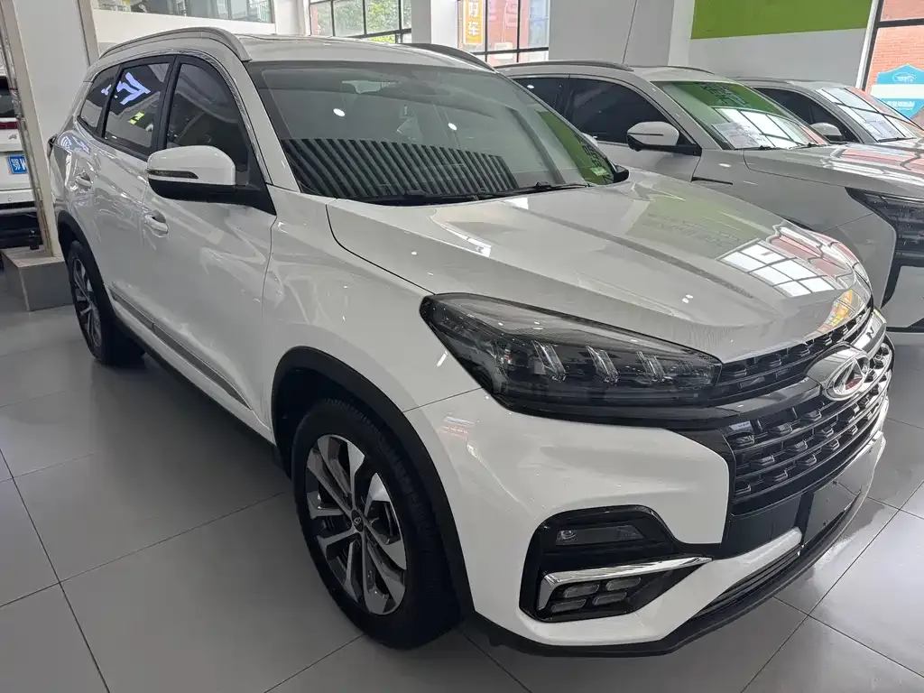 Chery Tiggo 8 — фото 9