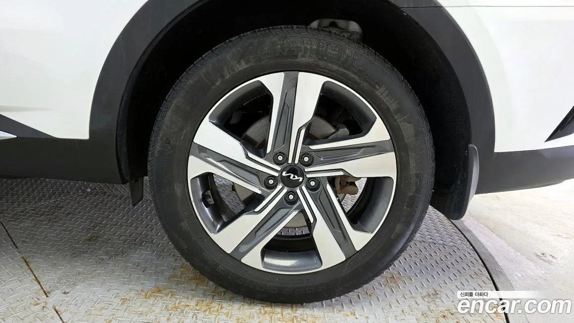 Kia Sorento — фото 6