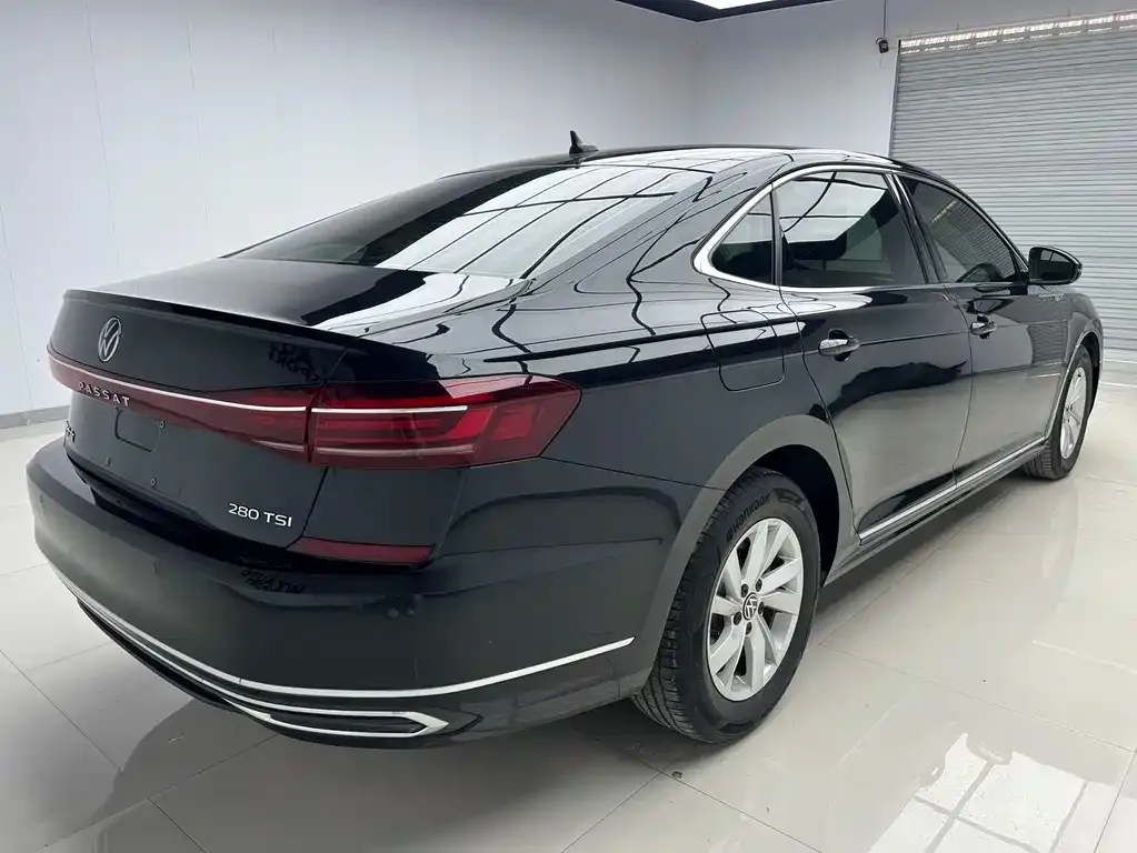Volkswagen Passat — фото 5