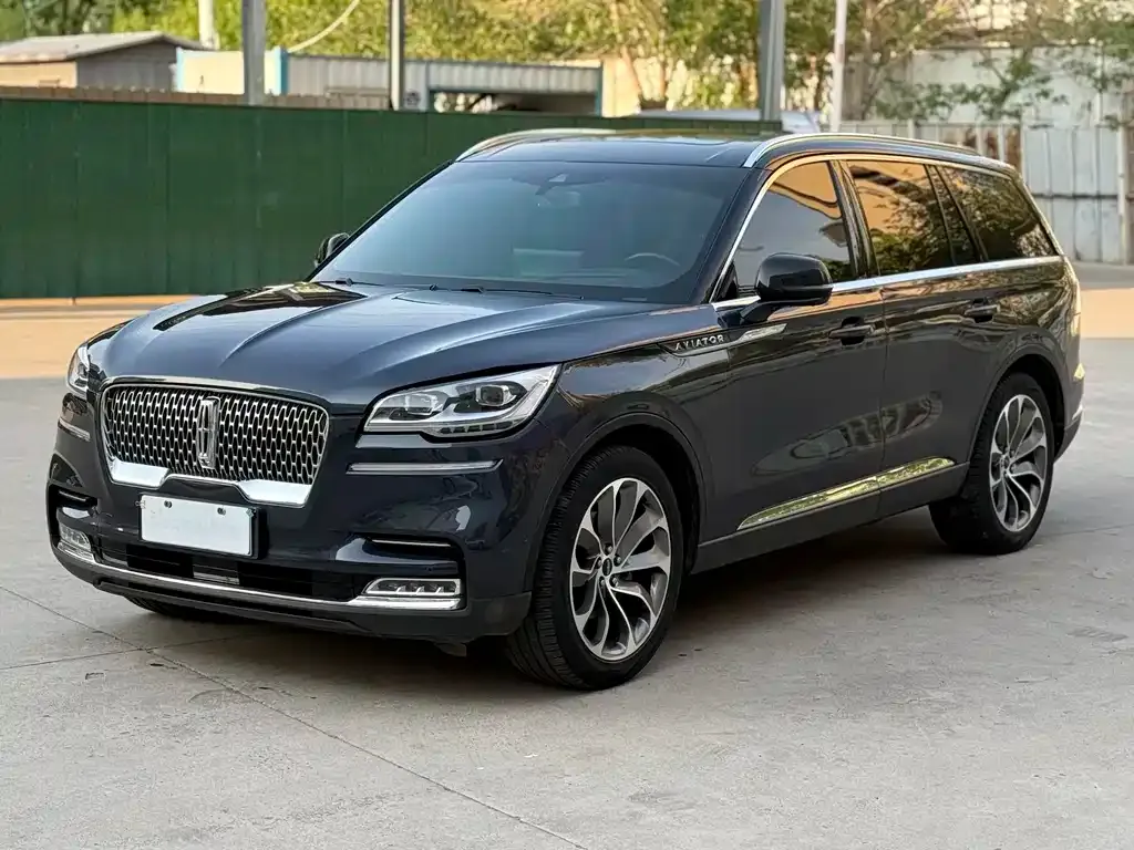 Lincoln Aviator — фото 1