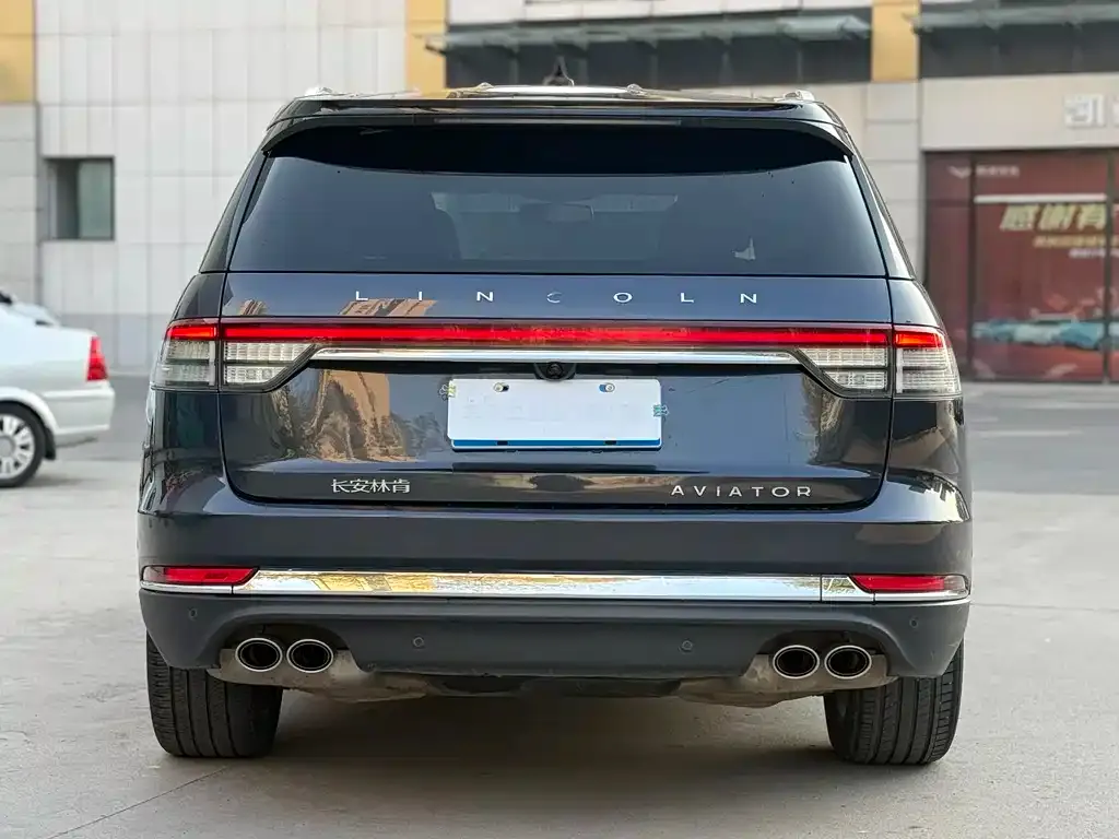 Lincoln Aviator — фото 2