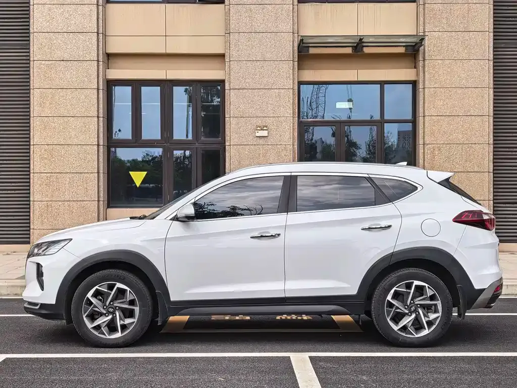 Hyundai Tucson — фото 7