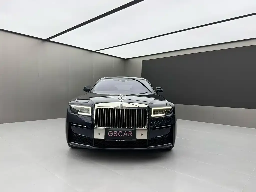Rolls-Royce Ghost — фото 1