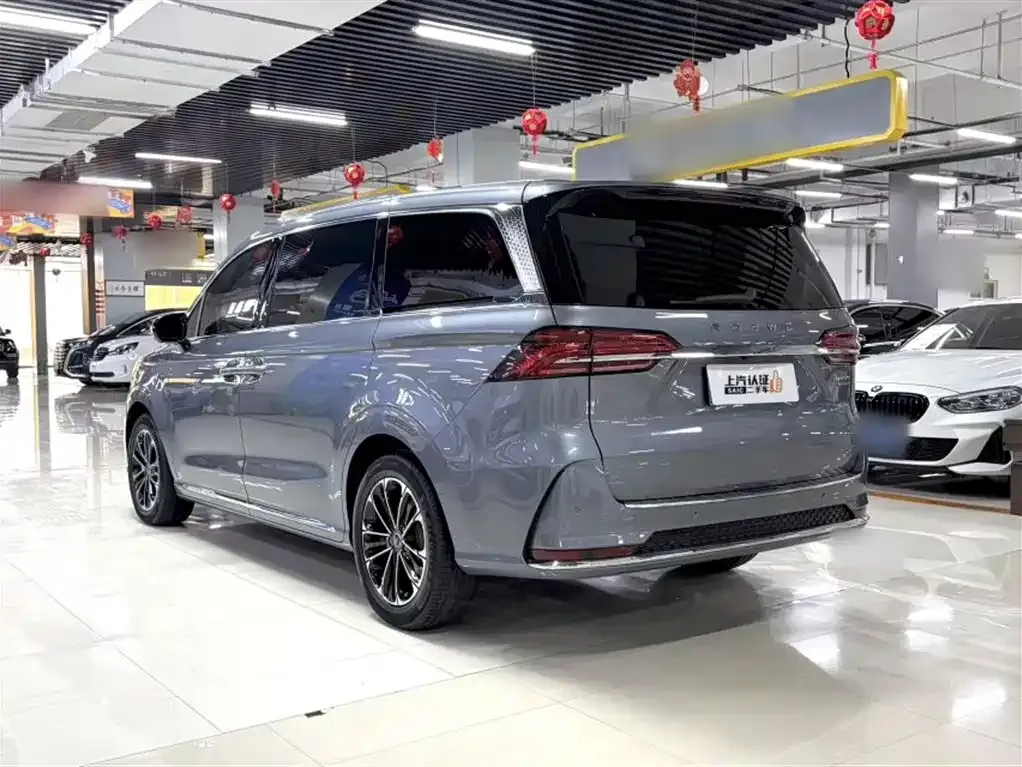Roewe iMAX8 — фото 9
