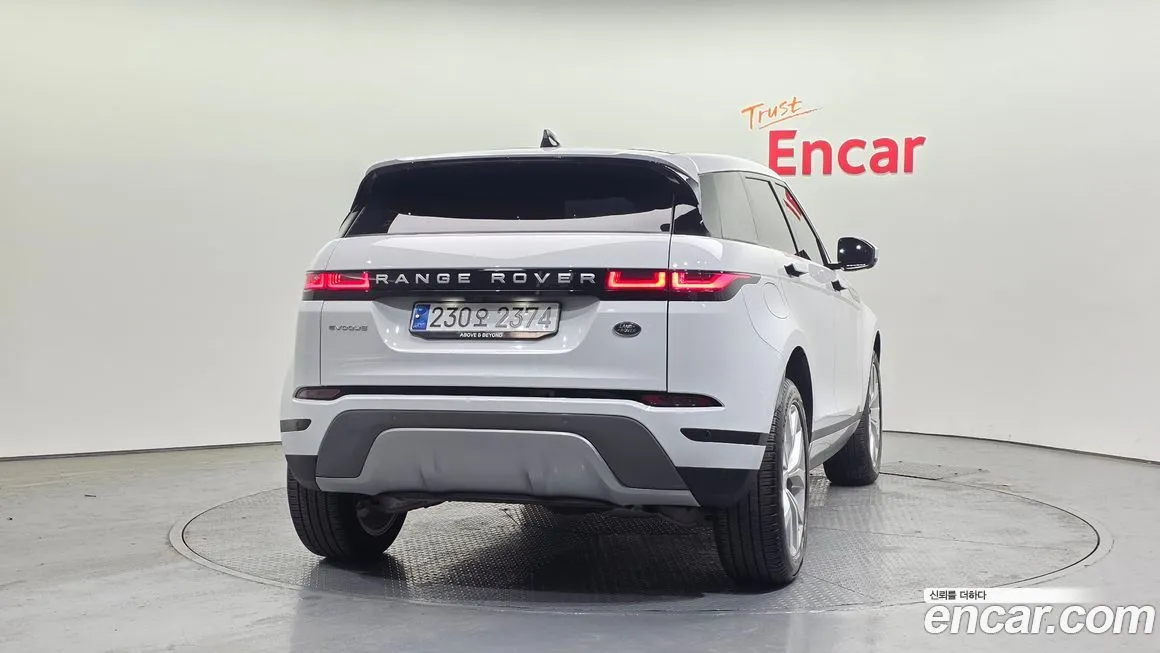 Land Rover Range Rover Evoque — фото 2