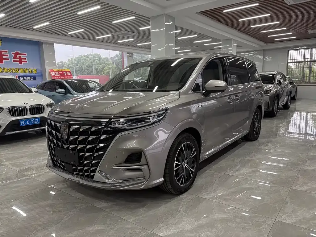 Roewe iMAX8 — фото 1
