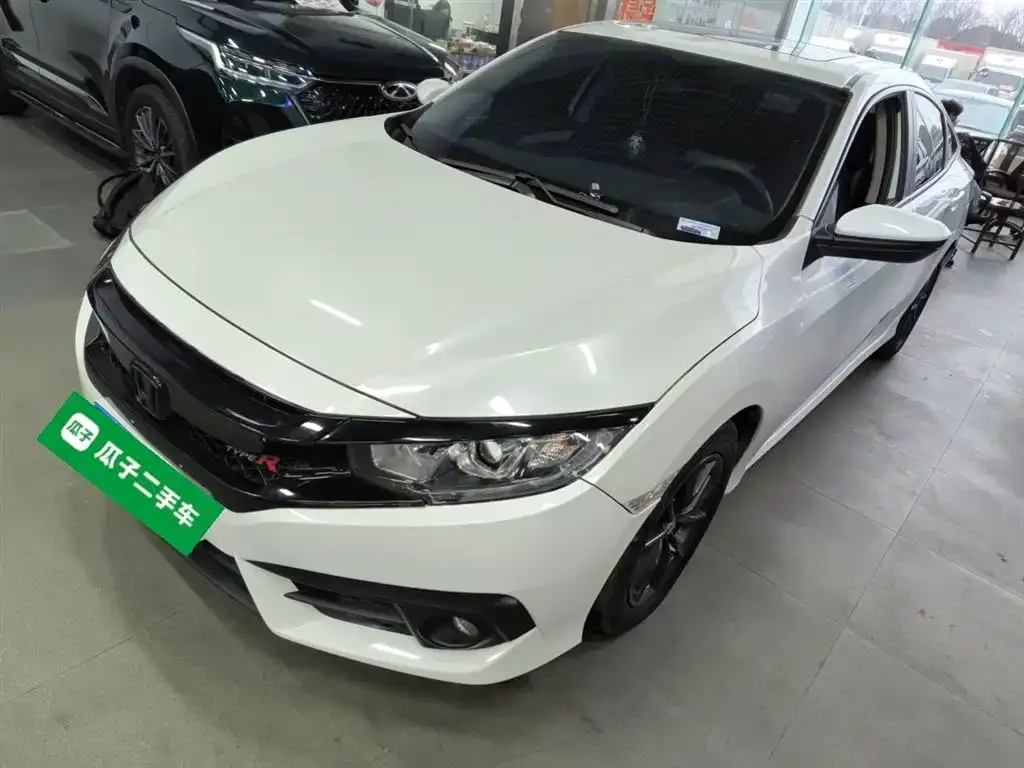 Honda Civic — фото 1