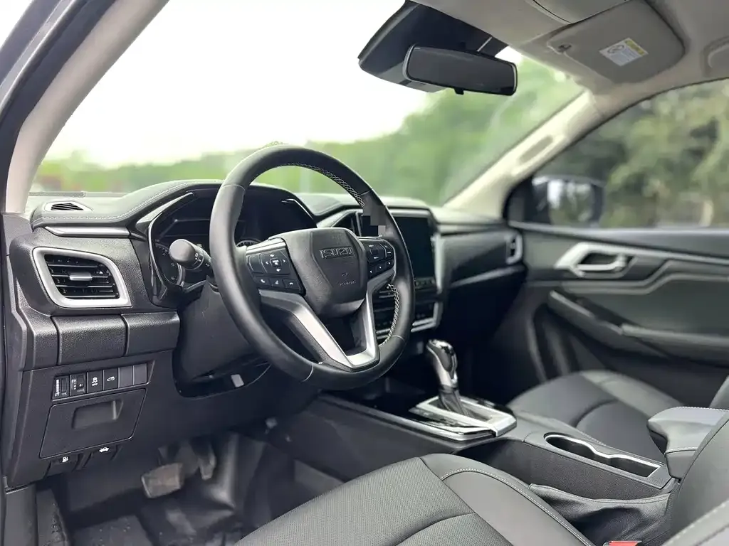 Isuzu D-MAX — фото 4