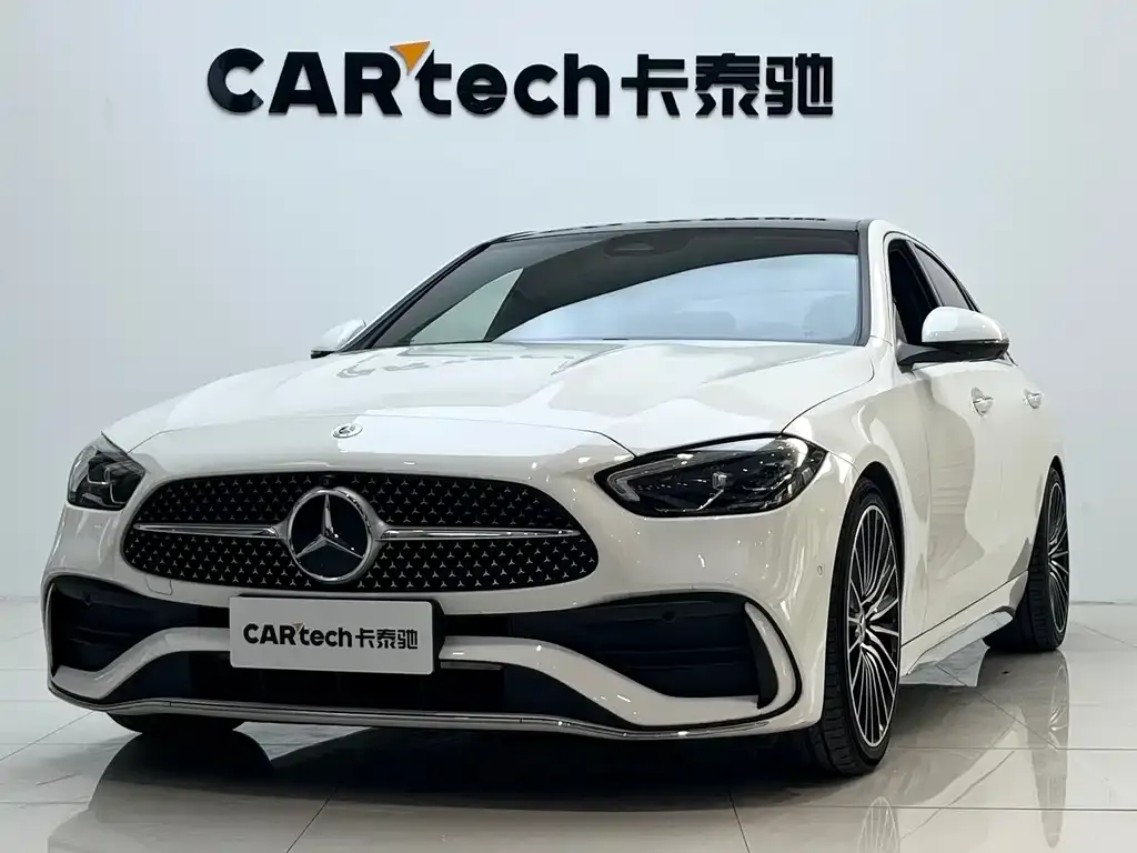 Mercedes-Benz C-Class — фото 1