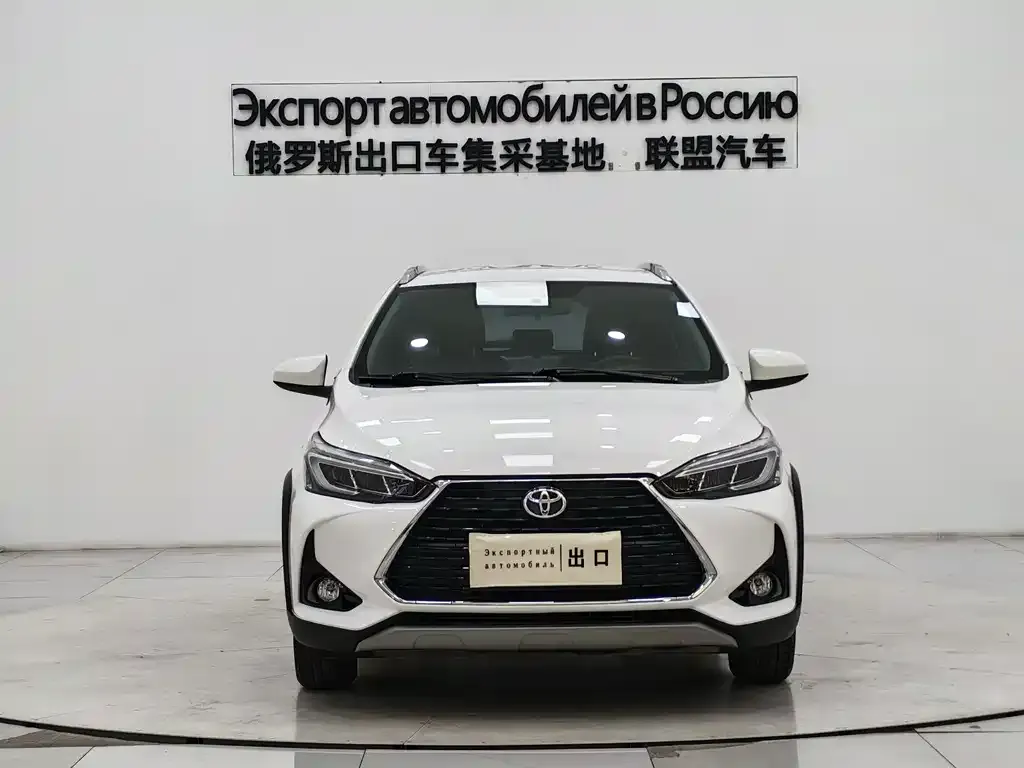 Toyota Yaris L — фото 7