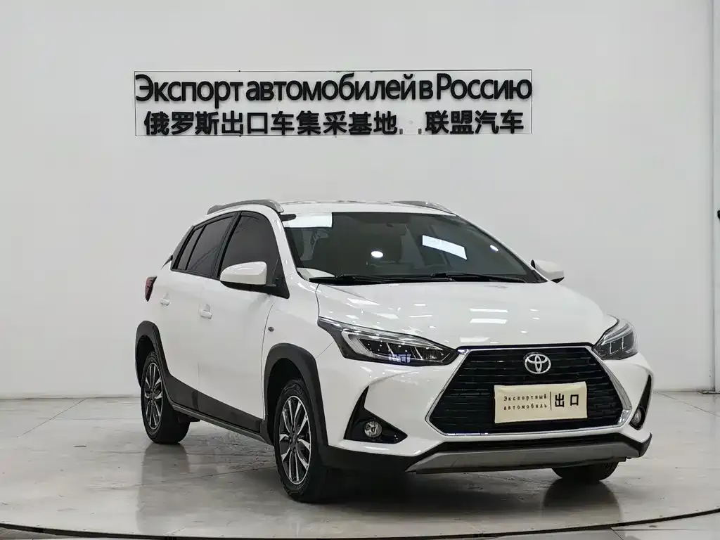 Toyota Yaris L — фото 4