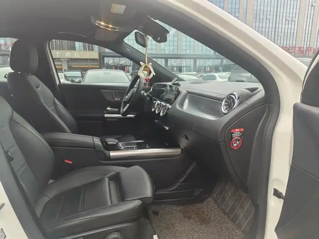Mercedes-Benz GLA — фото 3