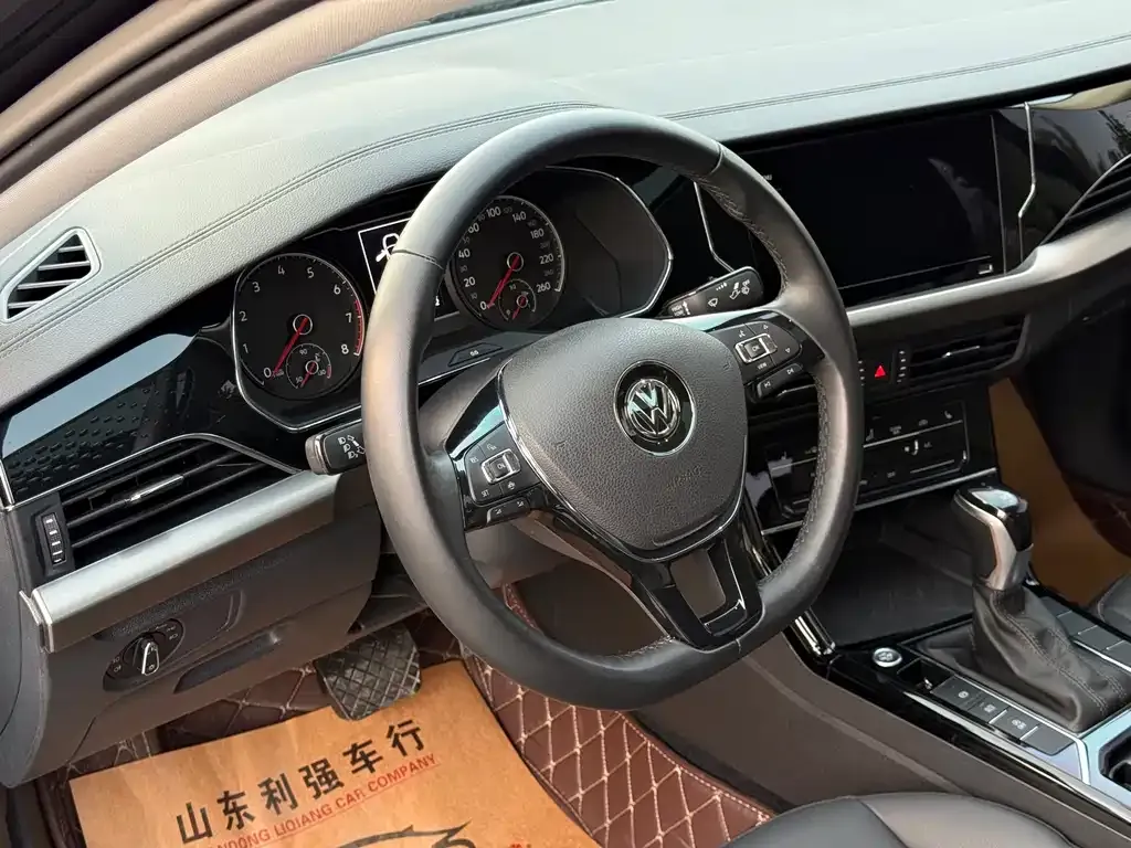 Volkswagen Passat — фото 2