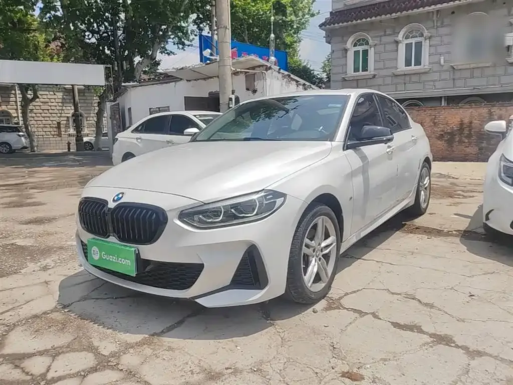 BMW 1 Series — фото 1