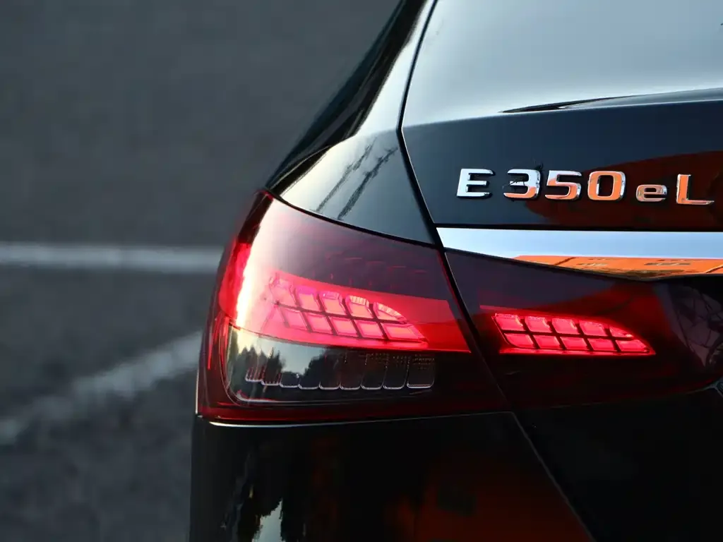 Mercedes-Benz E-Class New Energy — фото 3