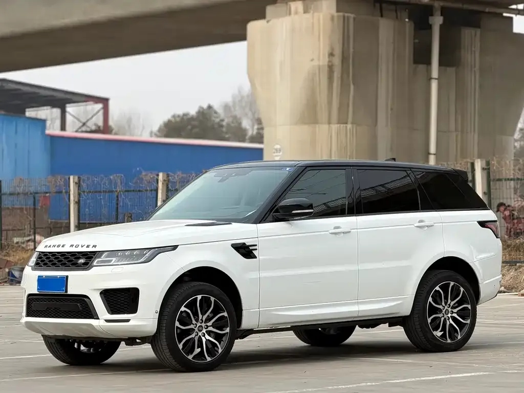 Land Rover Sport — фото 1