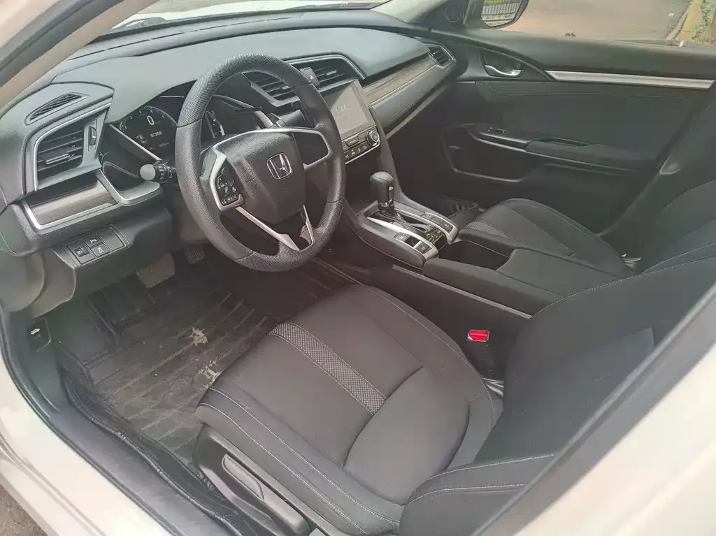 Honda Civic — фото 7