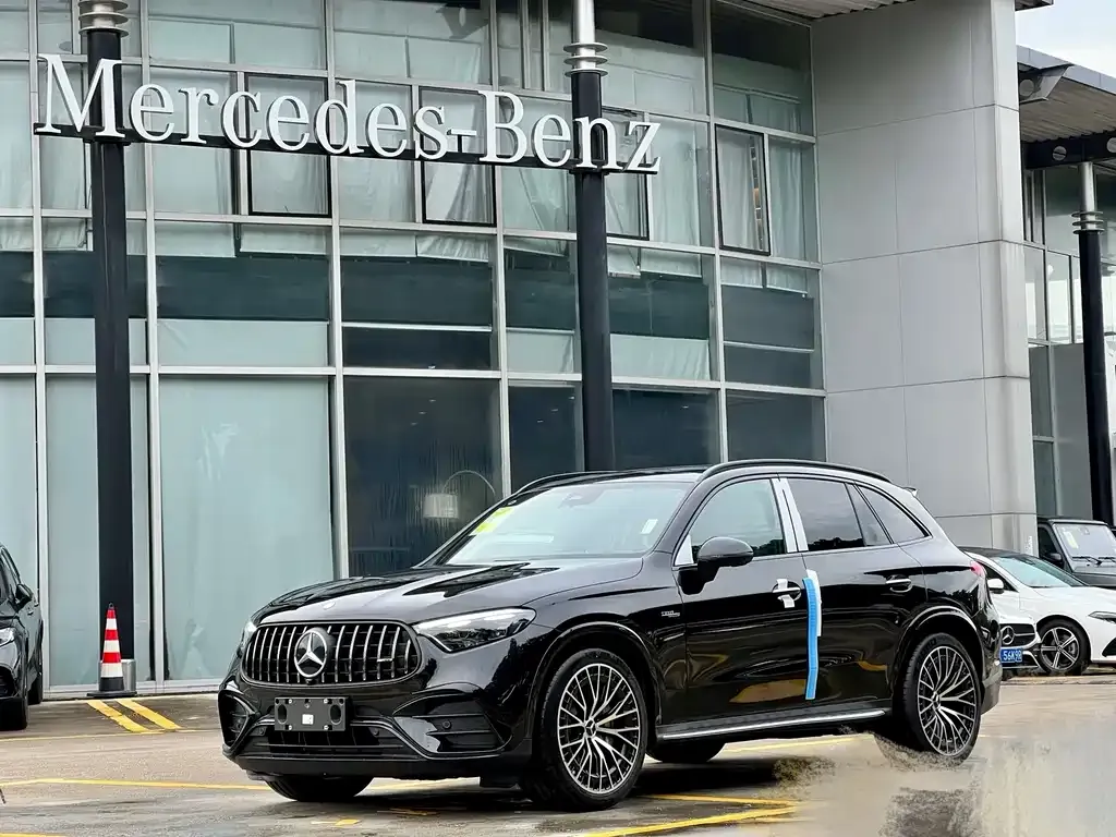 Mercedes-Benz GLC AMG — фото 1