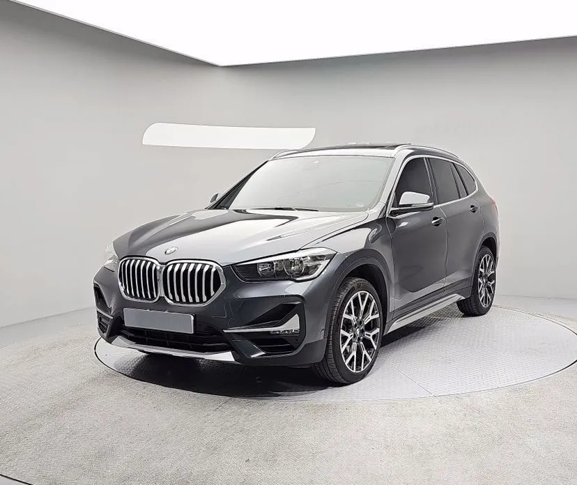 BMW X1 — фото 1