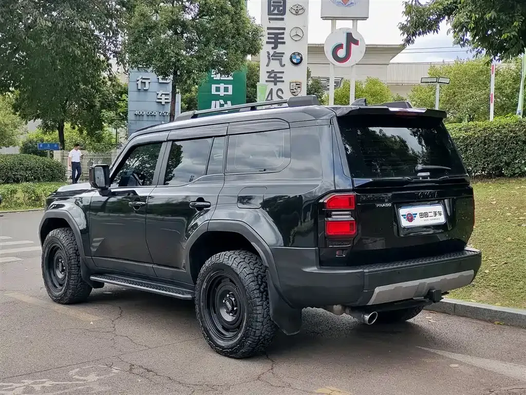 Toyota Prado — фото 9