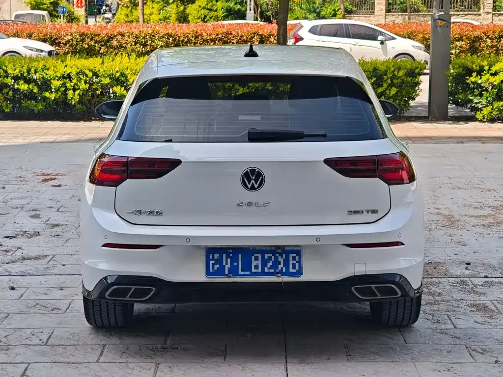 Volkswagen Golf — фото 6