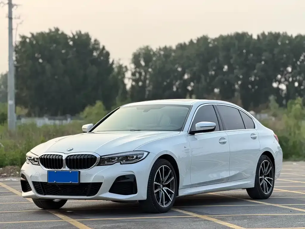 BMW 3 Series — фото 1