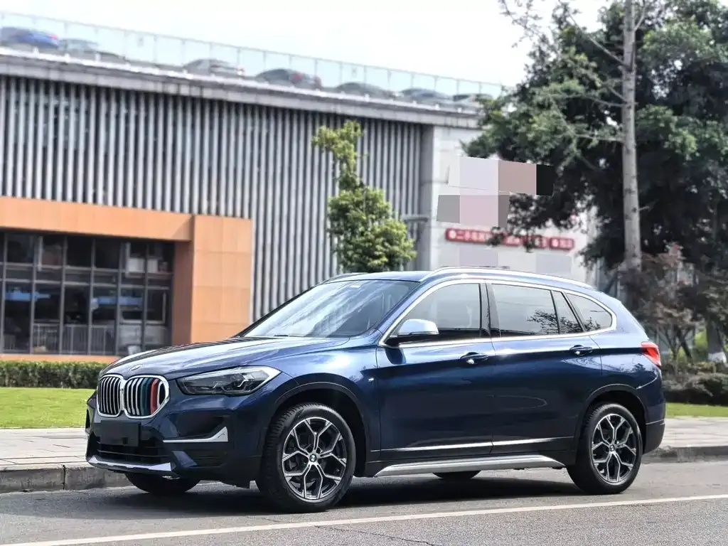 BMW X1 — фото 1