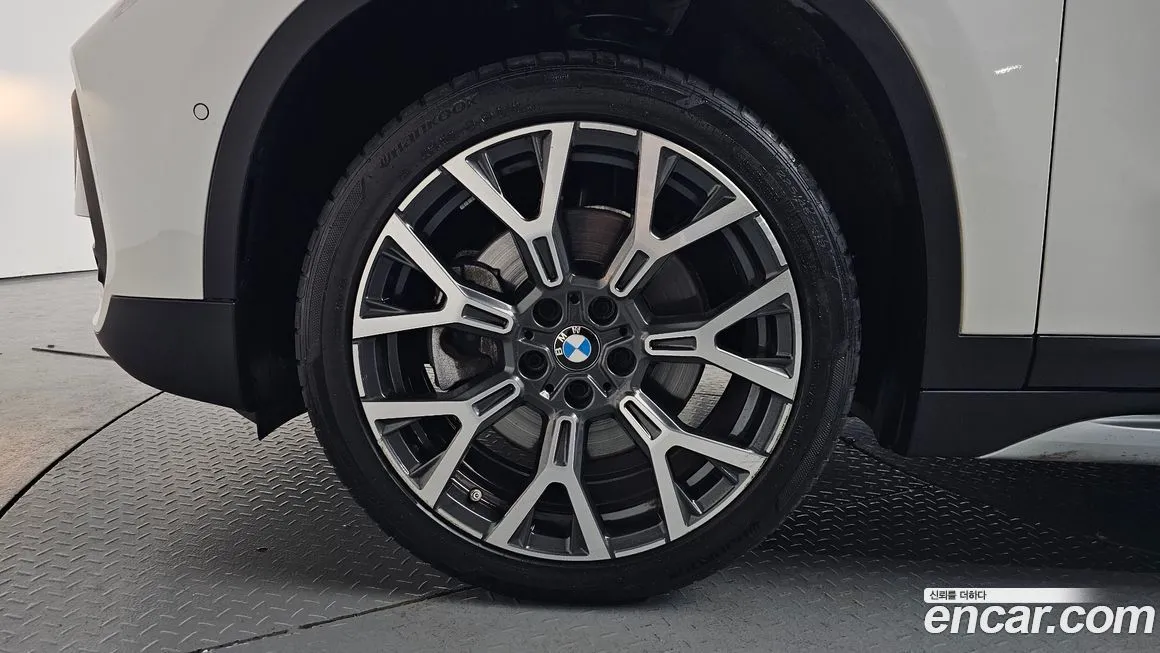 BMW X1 — фото 10