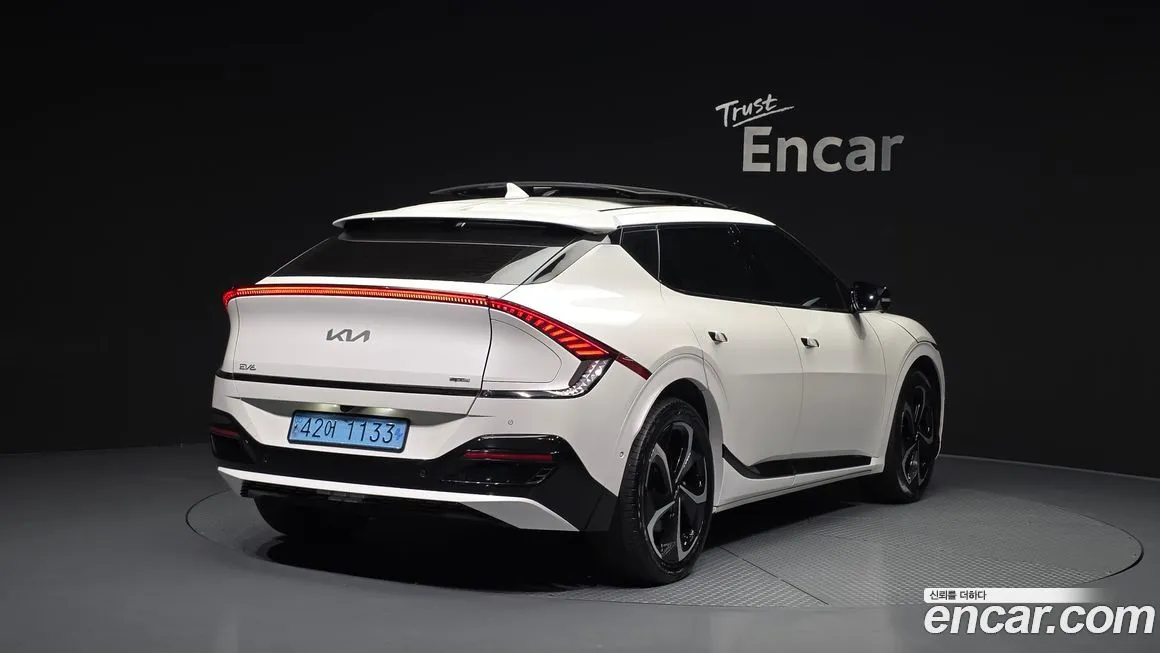 Kia EV6 — фото 3