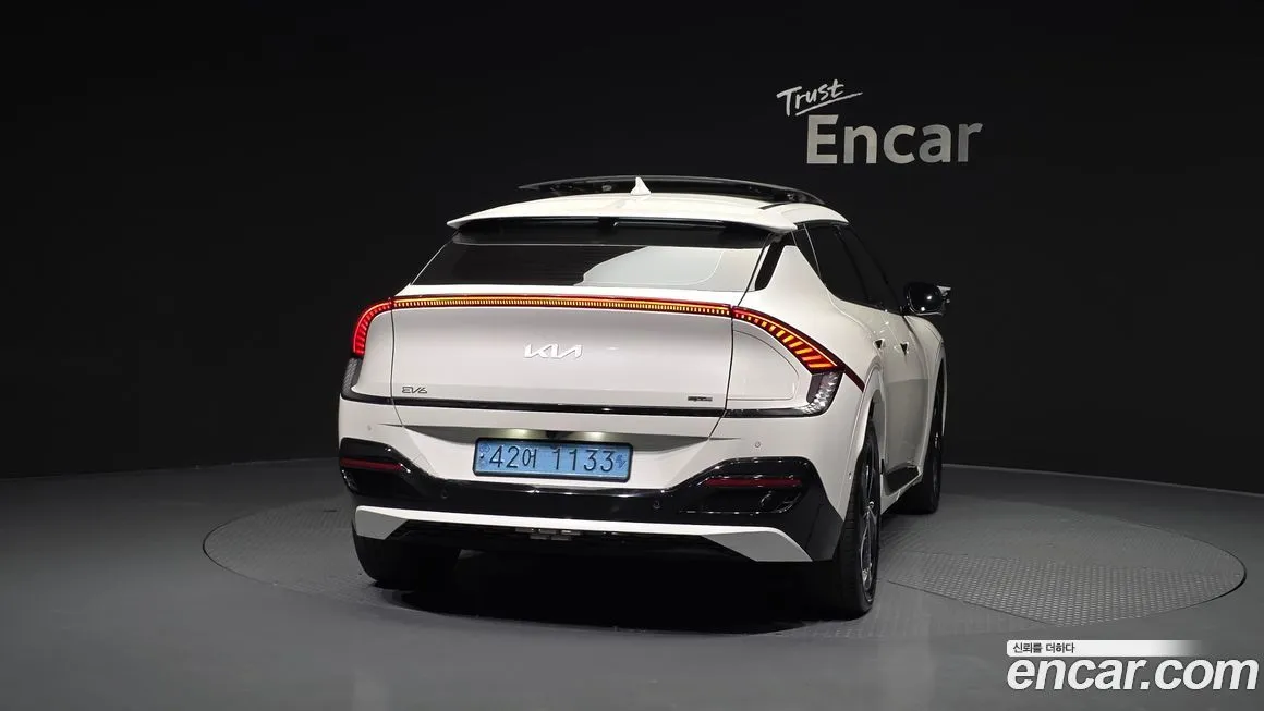 Kia EV6 — фото 4