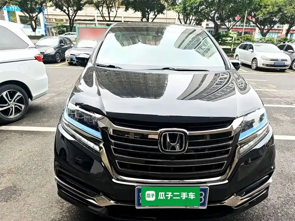 Honda Elysion — фото 9