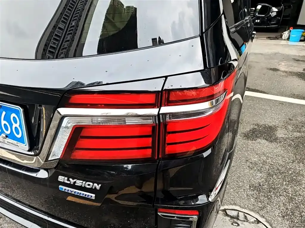Honda Elysion — фото 2