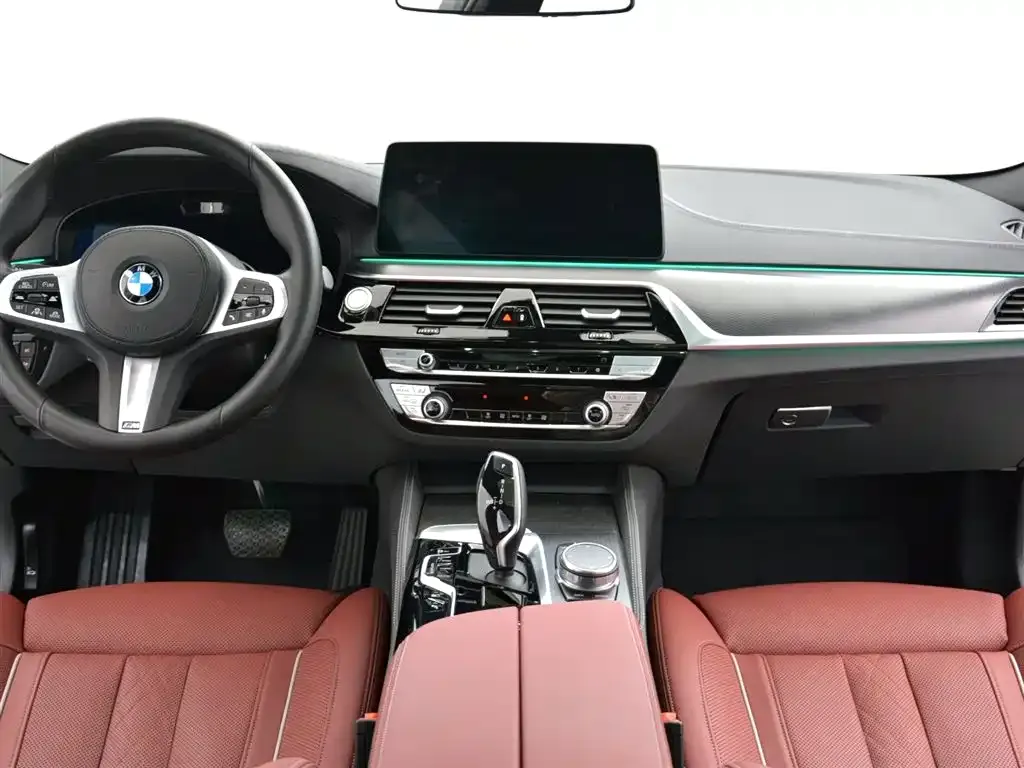 BMW 5 Series — фото 8