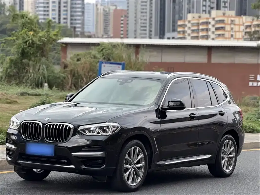 BMW X3 — фото 1