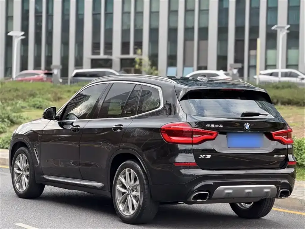 BMW X3 — фото 5