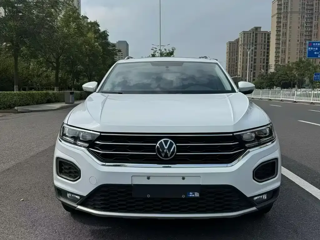 Volkswagen T-Roc — фото 4