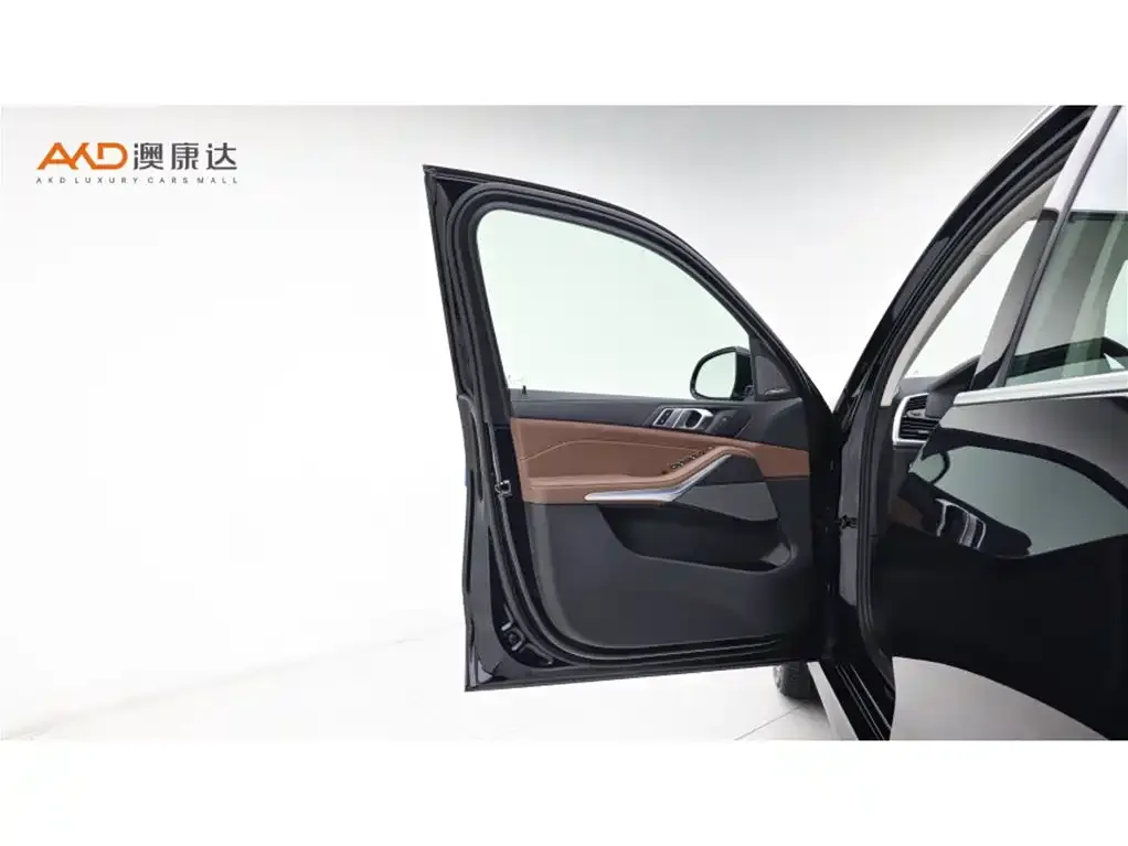 BMW X5 (Import) — фото 10
