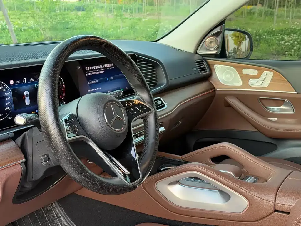 Mercedes-Benz GLE — фото 6