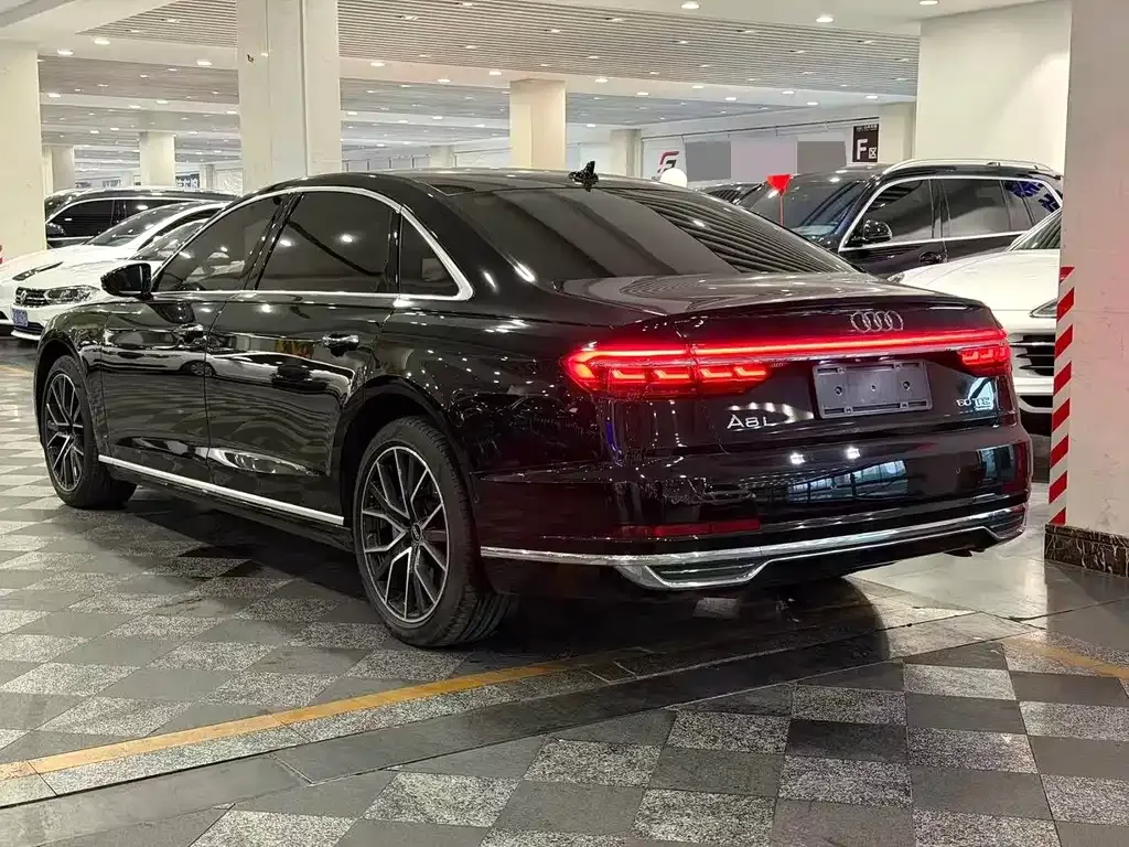 Audi A8 New Energy — фото 10