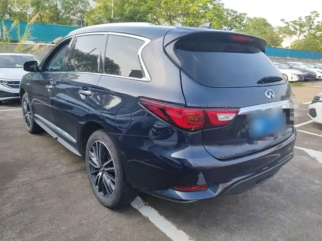 Infiniti QX60 (Import) — фото 8