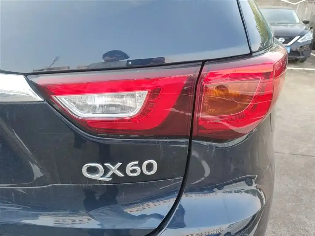 Infiniti QX60 (Import) — фото 3