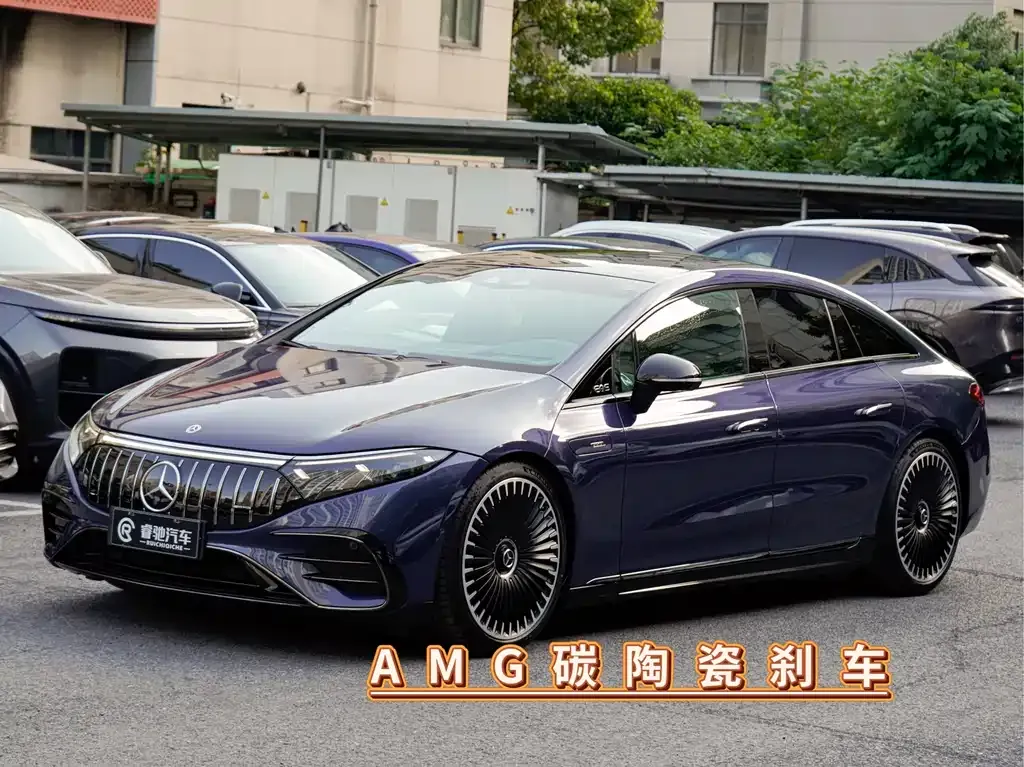 Mercedes-Benz EQS AMG — фото 1