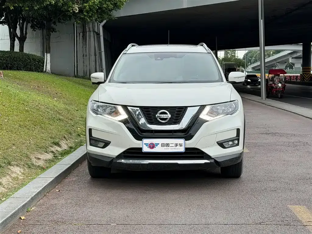 Nissan X-Trail — фото 5