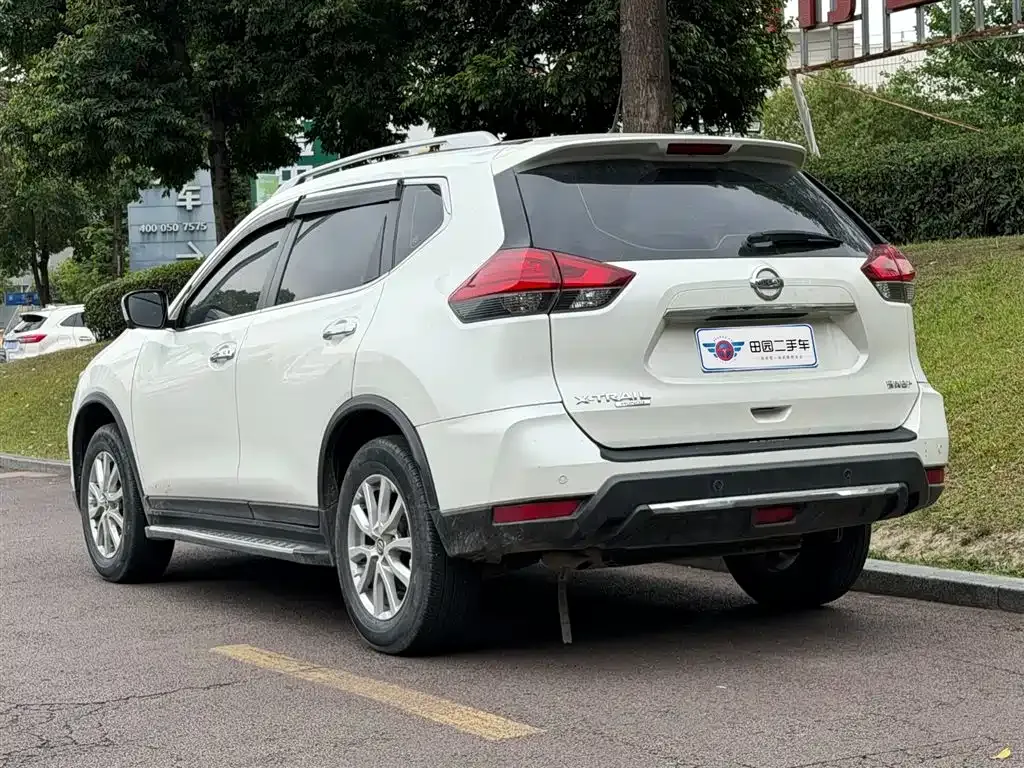 Nissan X-Trail — фото 8