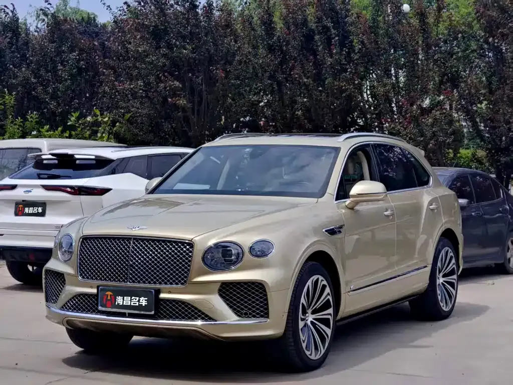 Bentley Bentayga — фото 1