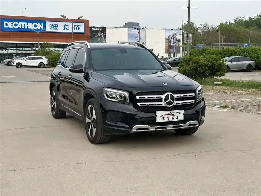 Mercedes-Benz GLB — фото 10