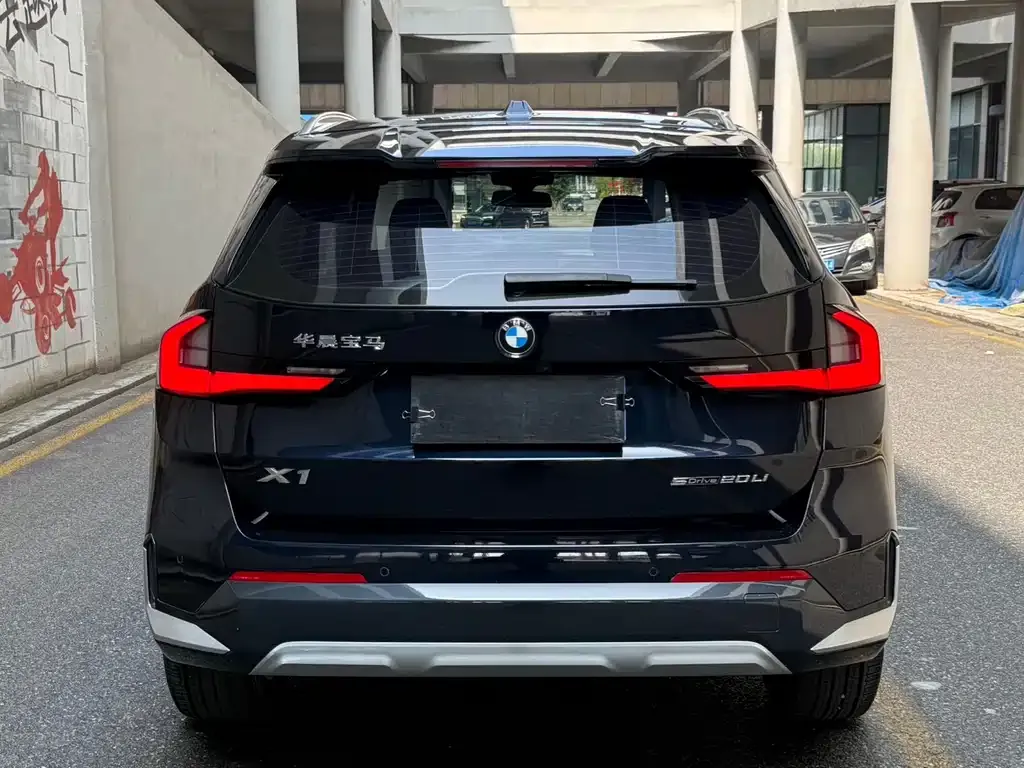 BMW X1 — фото 6