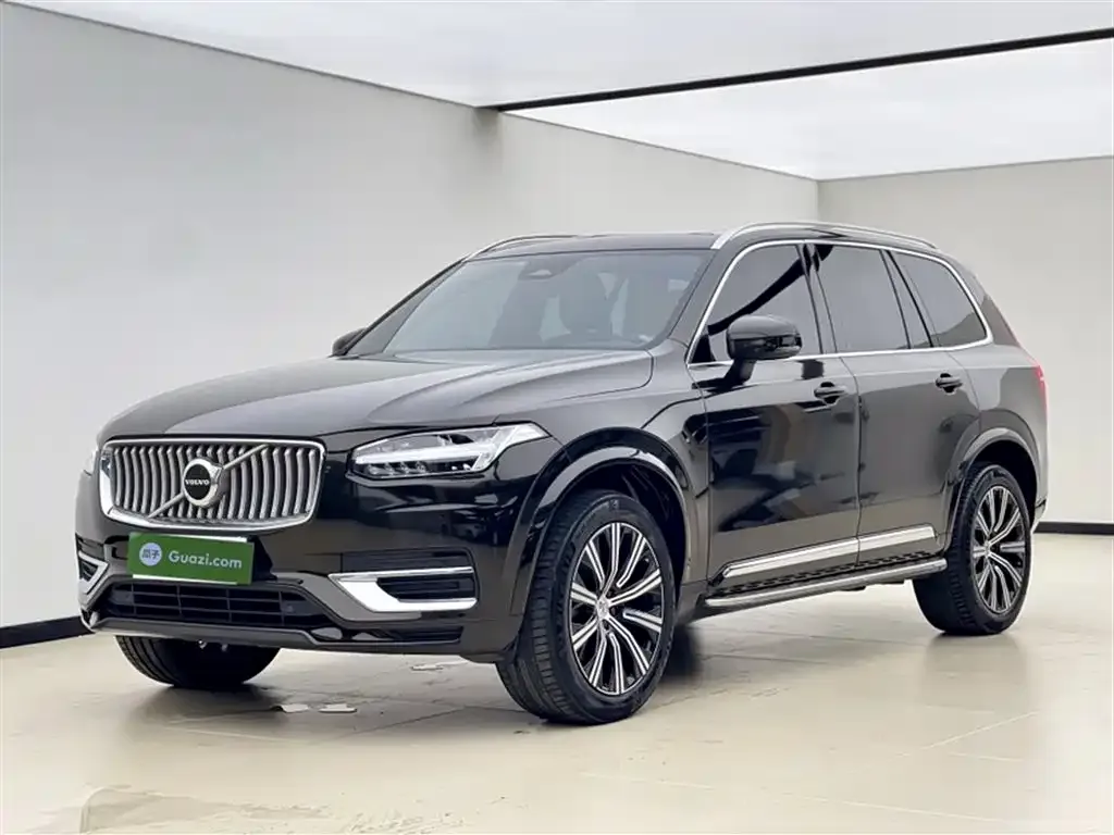 Volvo XC90 — фото 1