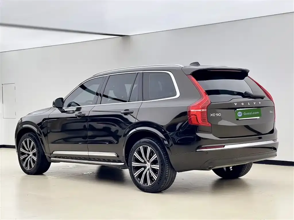 Volvo XC90 — фото 6