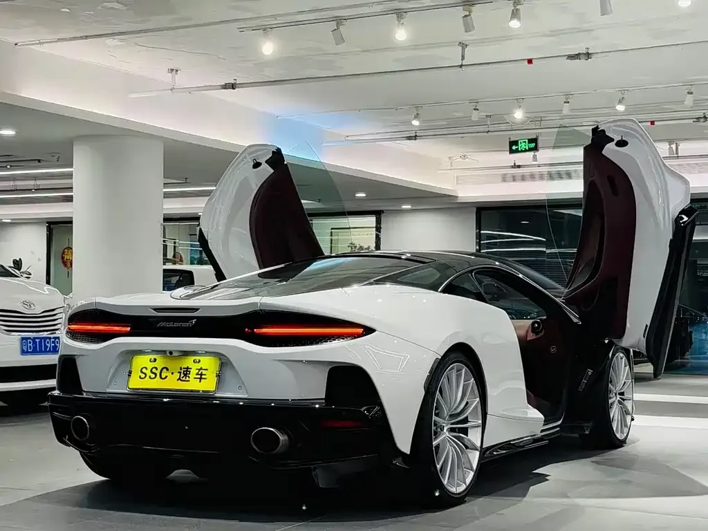McLaren GT — фото 6